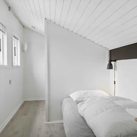 Nyaraló Charming Close To The Oresund